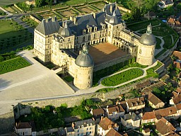 Hautefort_05.jpg