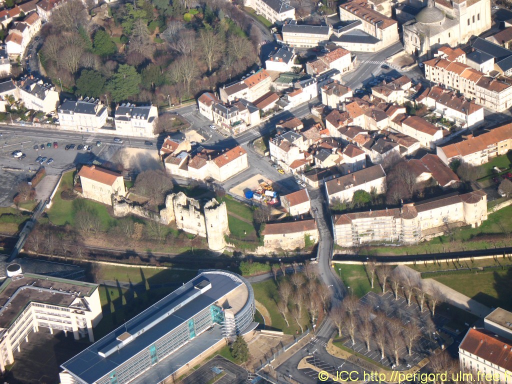 Chateau_Barriere_2042.jpg