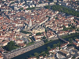 Cathedrale_Saint-Front_4975.jpg