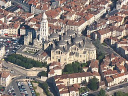 Cathedrale_Saint-Front_4993.jpg
